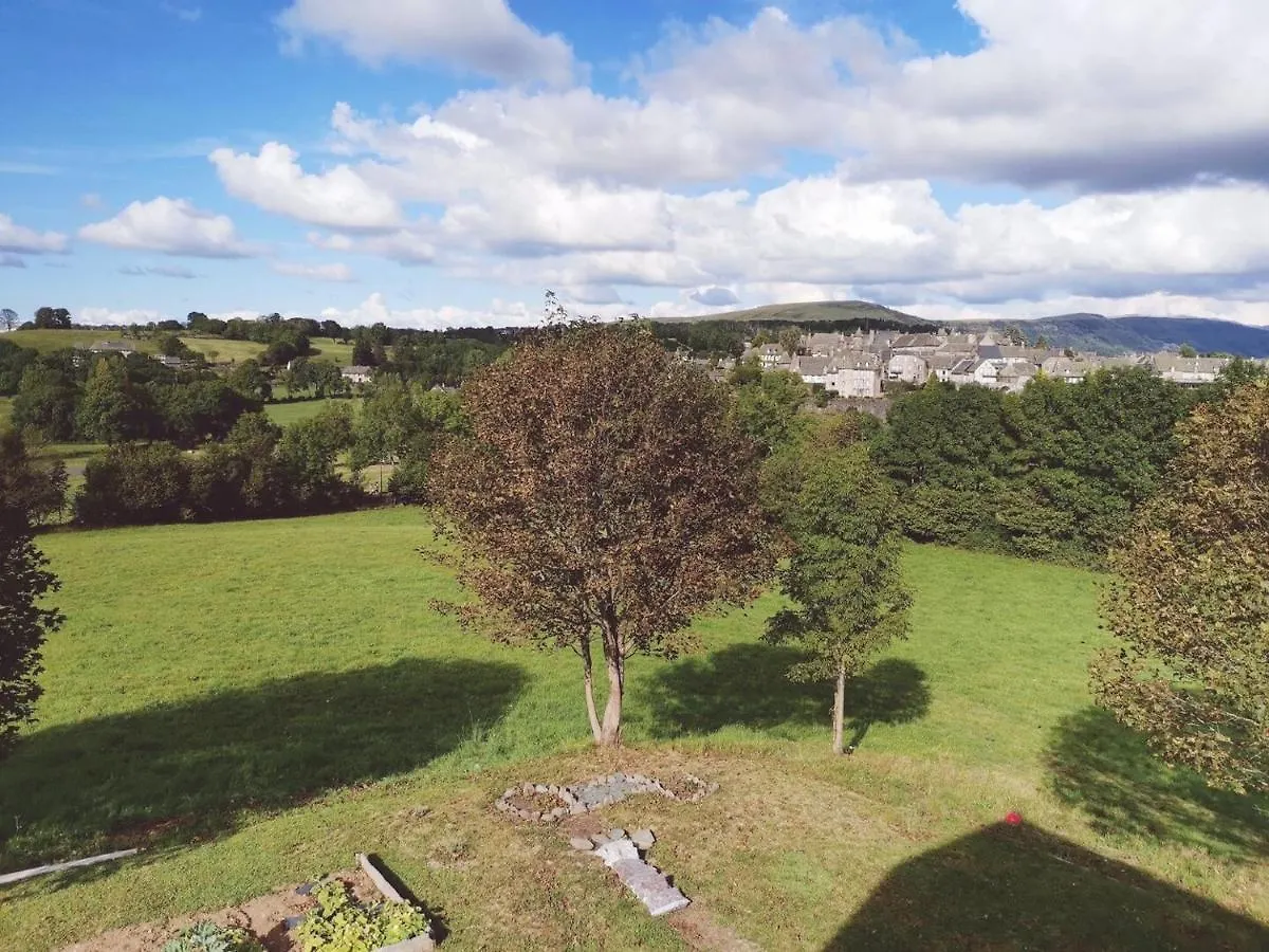 Bed & Breakfast Maison D'Hotes La Grange Salers