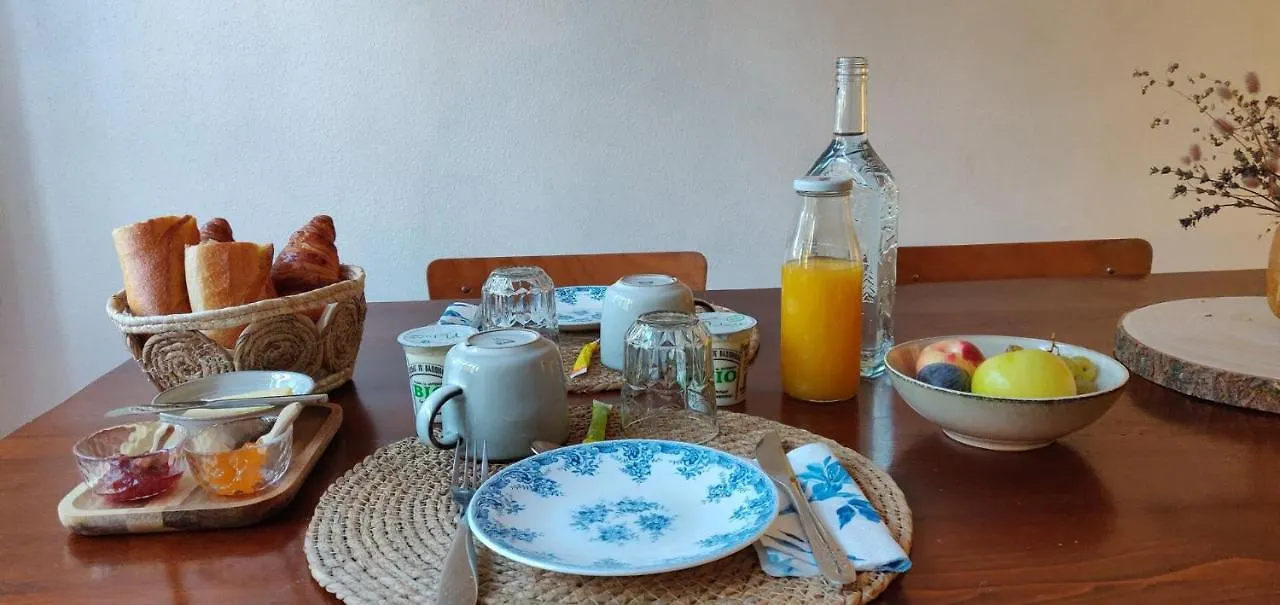 Bed & Breakfast Maison D'Hotes La Grange Salers