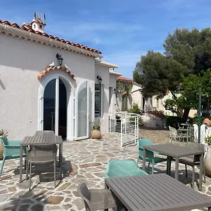 https://astria-beach-la-falaise.fr-provencehotel.com