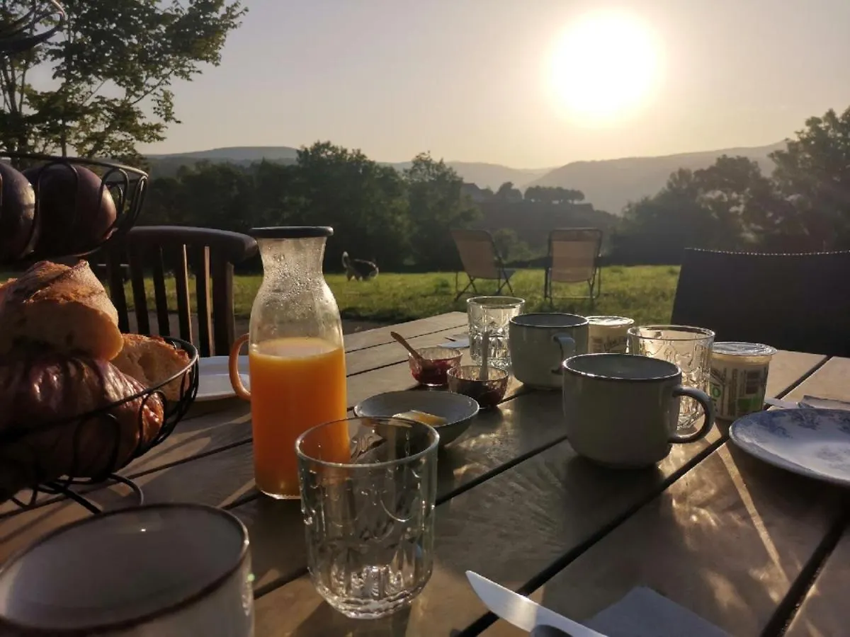 Bed & Breakfast Maison D'Hotes La Grange Salers