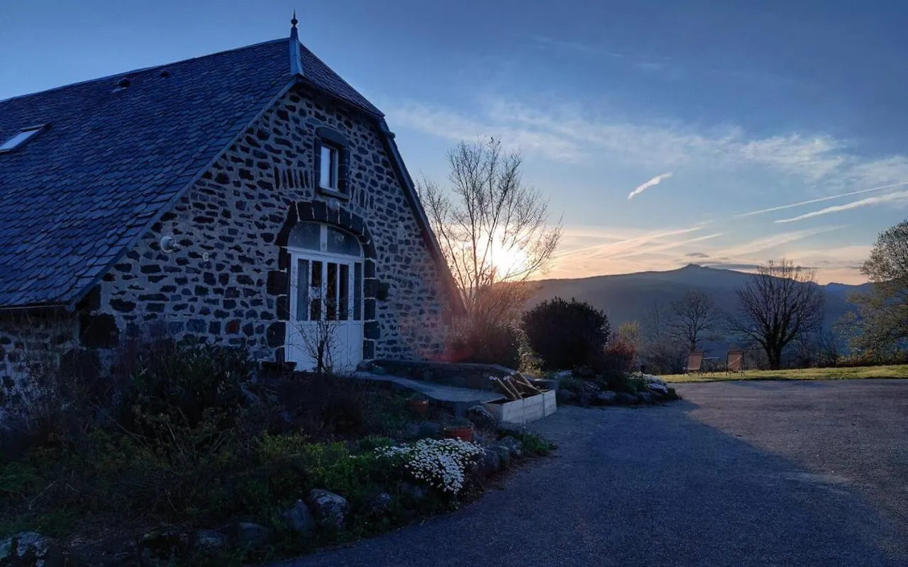 Bed & Breakfast Maison D'Hotes La Grange Salers